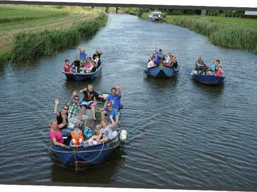 Chalet Recreatiepark De Friese Wadden1
