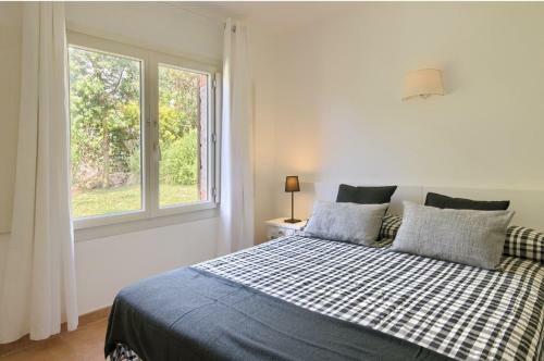Preciosa Casa R�stica En Begur, Piscina Y Jard�n