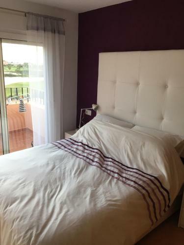 Apartamento Large 3 Bed, 2 Bath, Frontline Golf, South Facing, Golf, Lake & Pool Views, Wifi