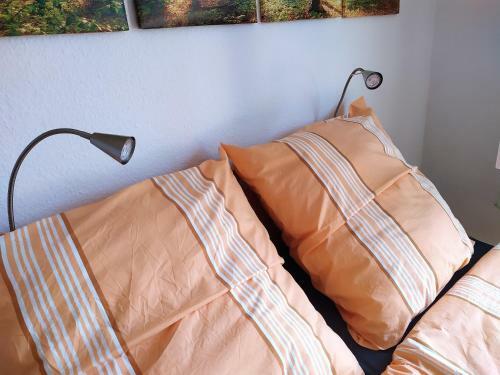 Helles Apartment Mit Balkon Am Gro�en Garten Nahe Stadtzentrum