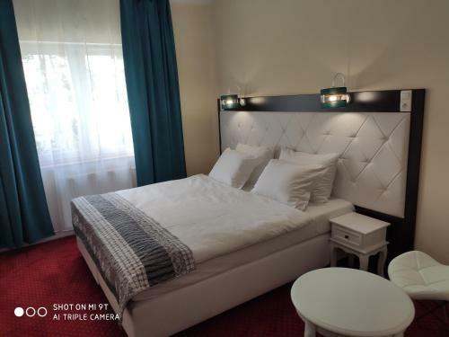Hotel I Restauracja Admira?