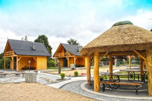 Bac�wki Nad Jeziorem Goszcza