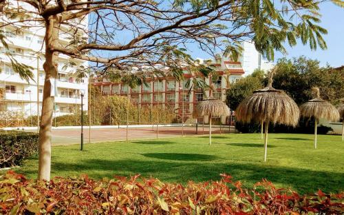 Apartamentos Caravane (carihuela Park)