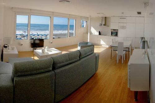 Apartamento De Ensue�o Primera Linea De Playa