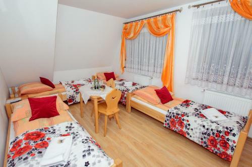 Bed & Breakfast Willa U Tutki