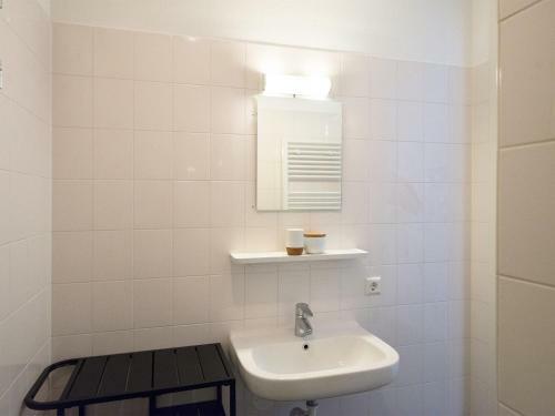 Short Stay Beach Apartment II
