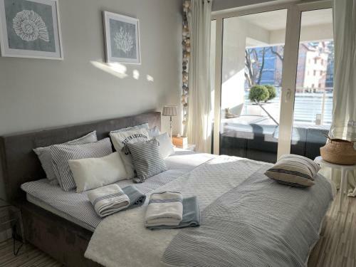Bia?y Apartament Z Tarasem W Playa Baltis