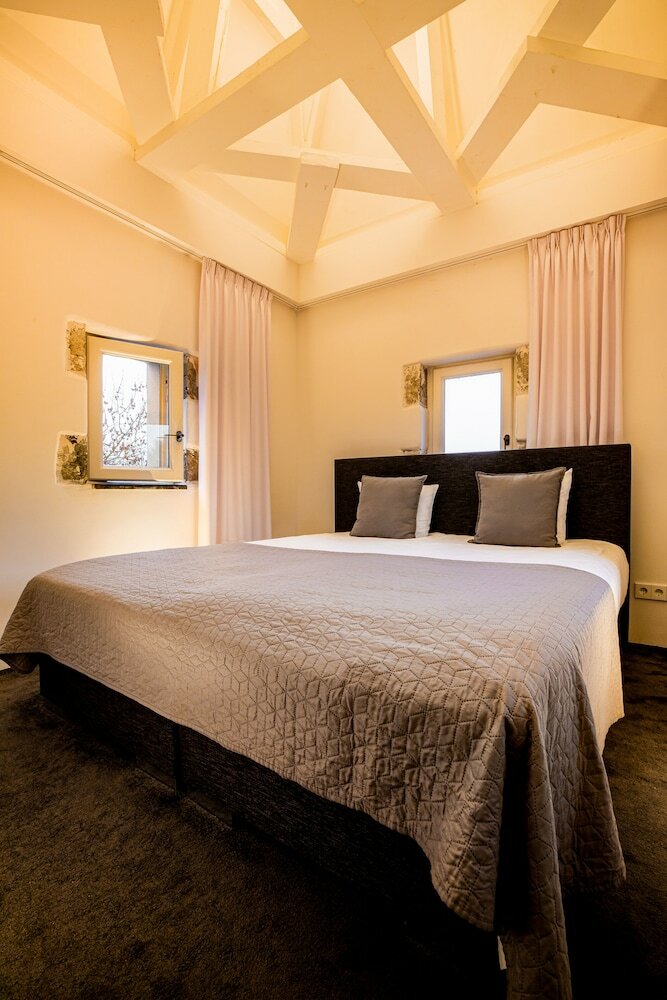 Hotel Hoogenweerth Suites