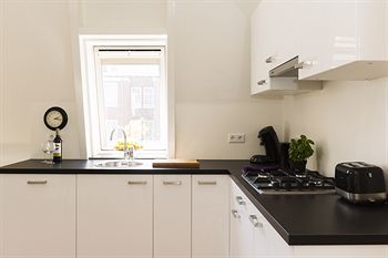 Short Stay Central Station Apartments