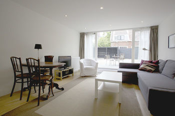 Short Stay Central Station Apartments