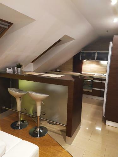 Pokoje Go?cinne Domki Apartamenty Awer
