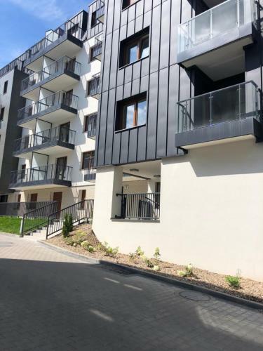 Apartament Targi Z Gara?em I Si?owni?
