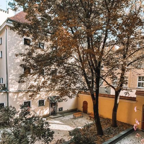 Townhall Apartments
