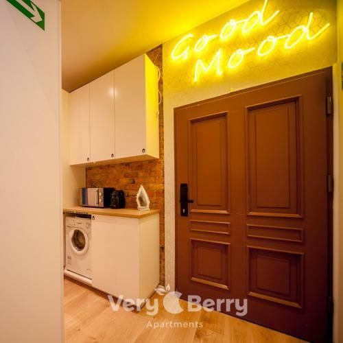 Very Berry - Glogowska 35a - Mtp Apartments - Self Check In 24h