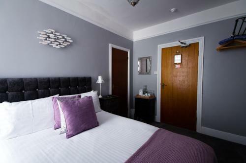 Hostal Woodlands Guest House
