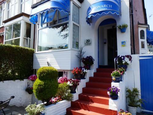 Bed & Breakfast The Monarch Hotel