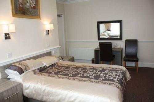 Gascony Hotel