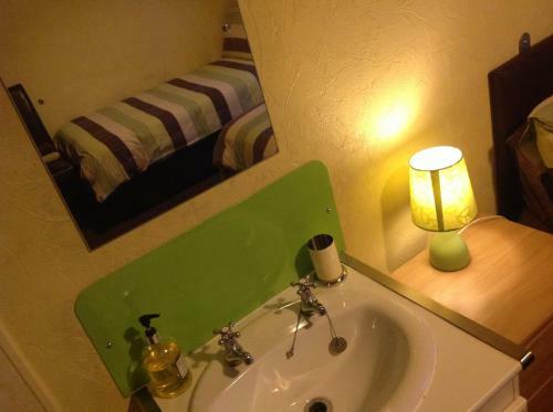 Hostal Albany Guest House