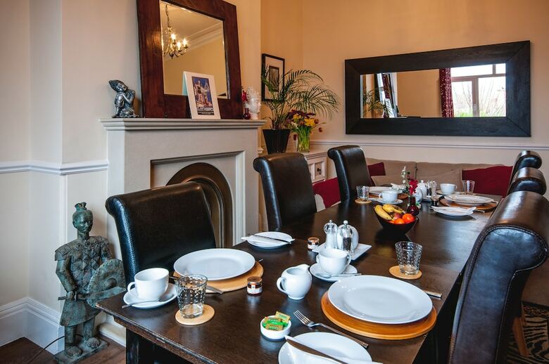 Hostal Arlana Guest House