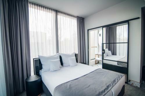 Hotel Liberte 33 Bw Premier Collection