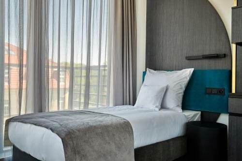 Hotel Liberte 33 Bw Premier Collection