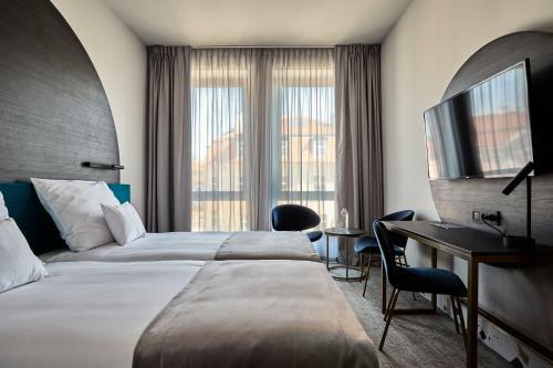 Hotel Liberte 33 Bw Premier Collection
