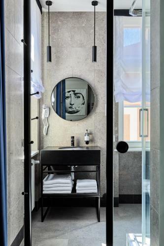 Hotel Liberte 33 Bw Premier Collection