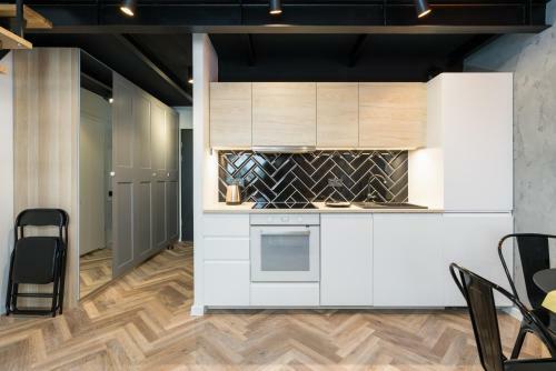 Loft Style Apartment Opie?skiego By Renters