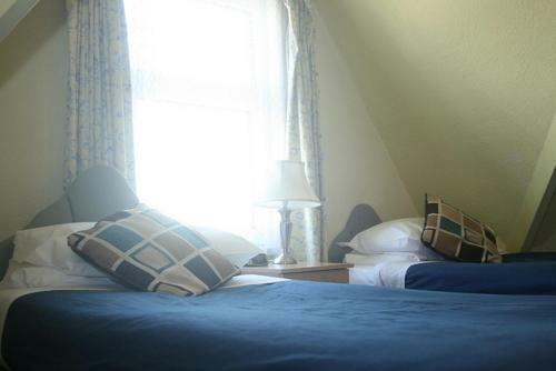 Hostal The Knoll Guesthouse