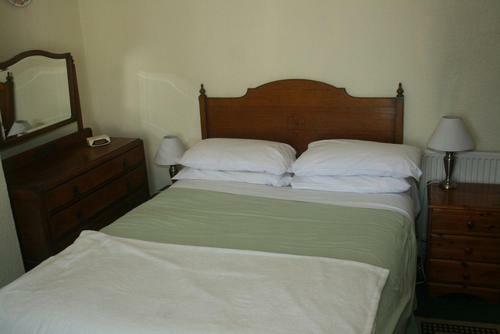 Hostal The Knoll Guesthouse
