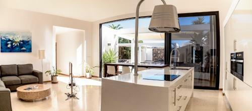 Villa Casa Paloma With Heated Pool In El Roque
