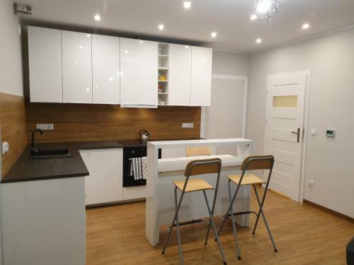 Maly Apartament W Zieleni Blisko Jeziora