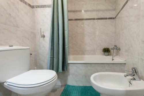 Lets Holidays Apartment Tossa Near Beach 2