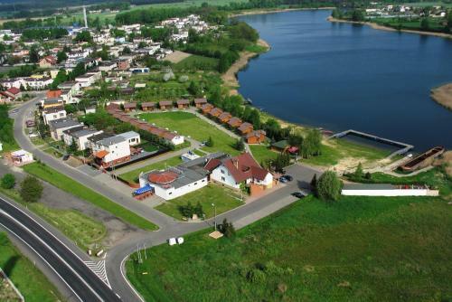 Hotel Ab Domki Ca?oroczne Nad Jeziorem