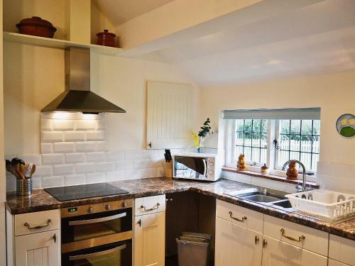 Kingshill Farm Cottage