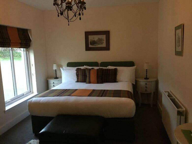 Bed & Breakfast Achnagairn Estate