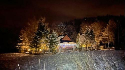 Agroturismo G�ralska Czarcia Chata Pod Ja?owcem