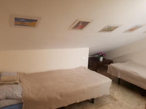 Apartments Abate 4