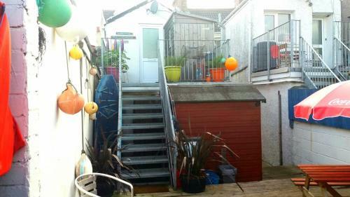 Apartamento The Crows Nest Holiday Home