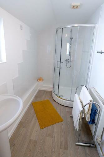 Apartamento The Crows Nest Holiday Home