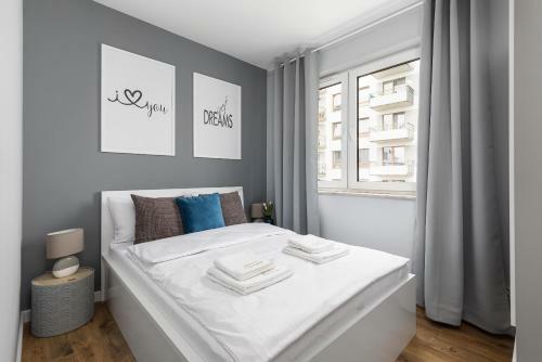 Premium Apartments New Town Private Parking Included