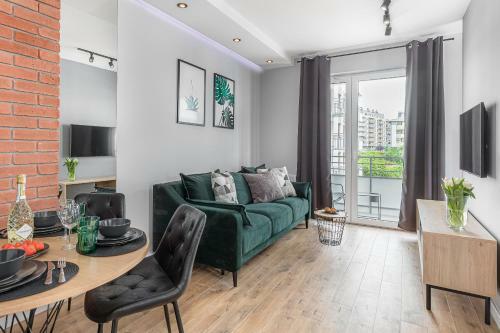 Premium Apartments New Town Private Parking Included