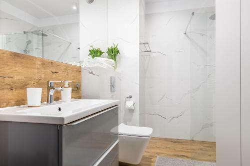 Premium Apartments New Town Private Parking Included