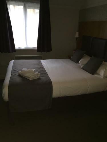 Hotel De Trafford By Greene King Inns