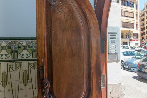 Hostal Bet Apartments - Canovas Rooms