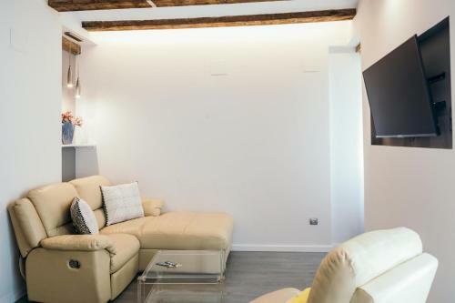 Apartamento Cathedral Modern 2br, 1ba, Wifi, Ac, Balcony