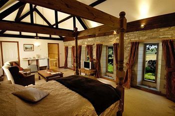 Hostal Kingston Country Courtyard