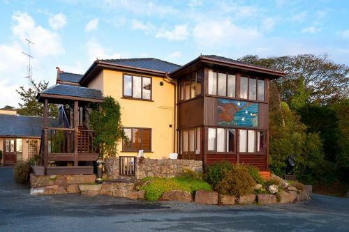 Port Dinorwic Hotel And Apartments