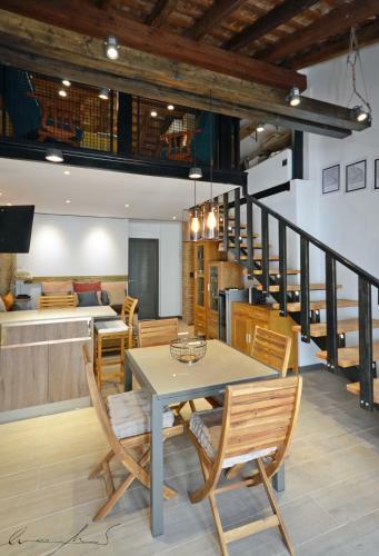 Casita En El Caba�al Con Patio