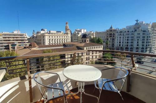 Sunny Apartment With Fantastic Terrace Views!